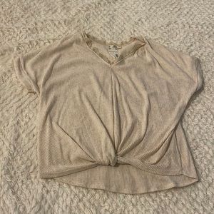 tan too that ties in the front